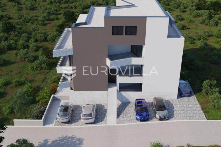Pag, Mandre, Trosoban stan 98 m² na 1. katu, NOVOGRADNJA u blizini mora