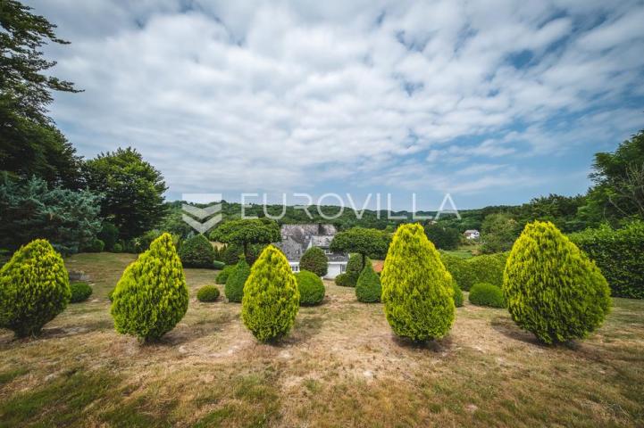 Donja Pušća, jedinstvena obiteljska villa, parcela 5000 m²