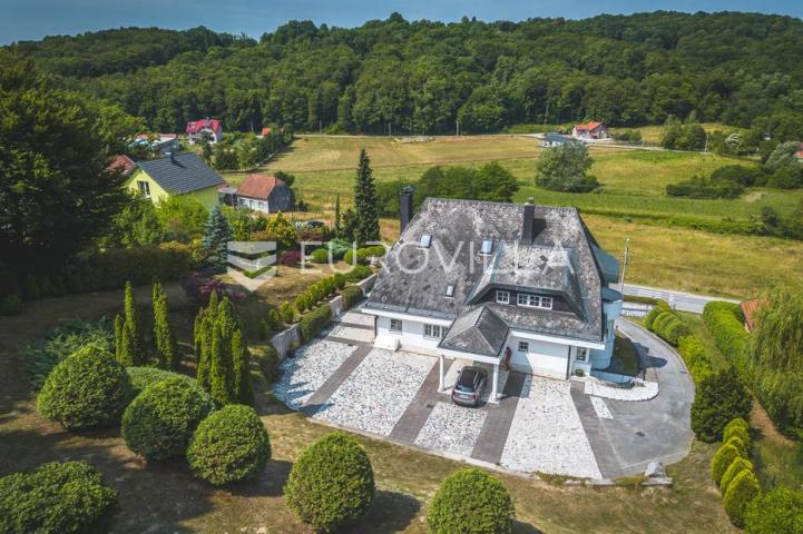 Donja Pušća, jedinstvena obiteljska villa, parcela 5000 m²