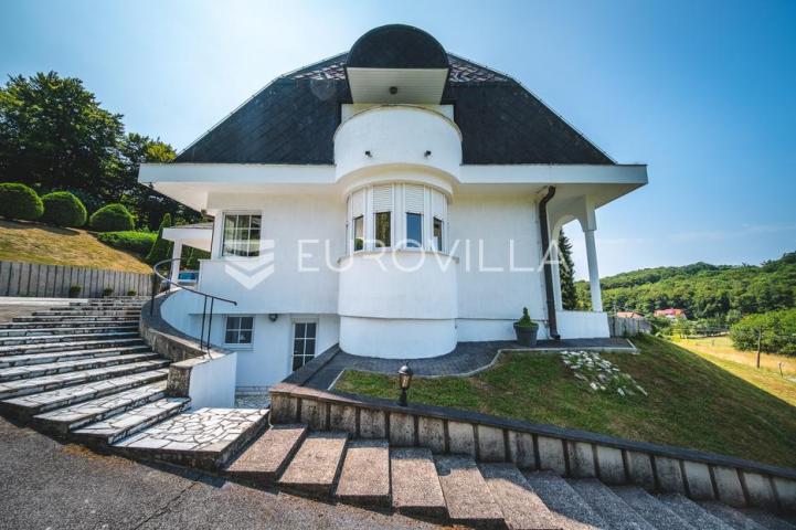 Donja Pušća, jedinstvena obiteljska villa, parcela 5000 m²