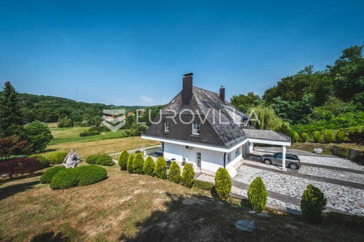 Donja Pušća, jedinstvena obiteljska villa, parcela 5000 m²