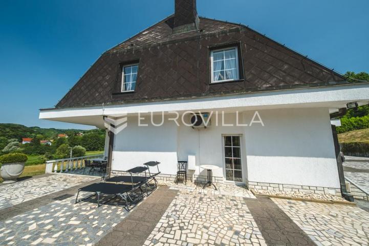 Donja Pušća, jedinstvena obiteljska villa, parcela 5000 m²
