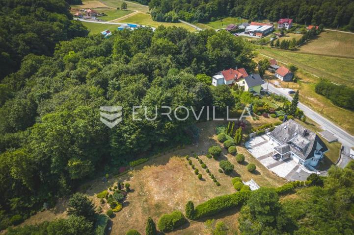 Donja Pušća, jedinstvena obiteljska villa, parcela 5000 m²
