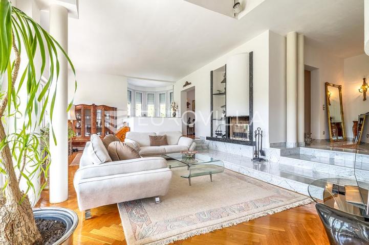 Donja Pušća, jedinstvena obiteljska villa, parcela 5000 m²