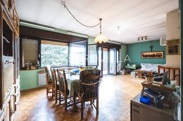 Zagreb, Markuševec, troetažna kuća 106 m2