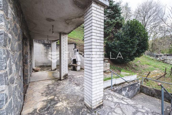 Zagreb, Markuševec, troetažna kuća 106 m2