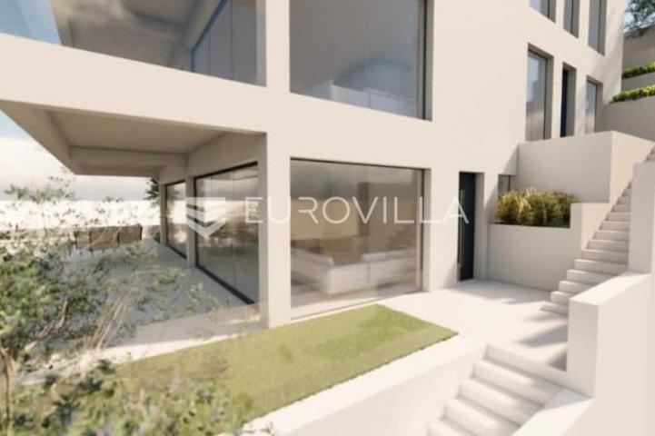 Omiška rivijera, luksuzni penthouse s krovnom terasom