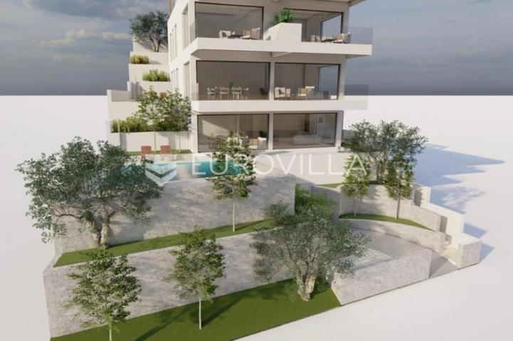 Omiška rivijera, luksuzni penthouse s krovnom terasom