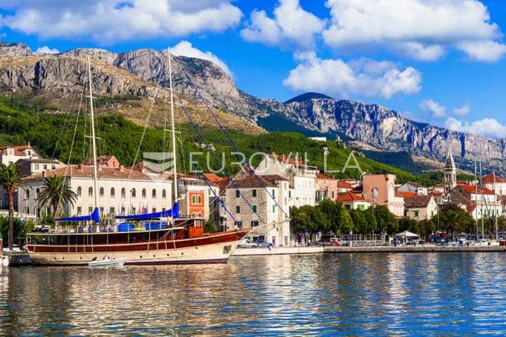 Split okolica- Trogir- Seget, građevinsko zemljište 10.164m2 600m od mora
