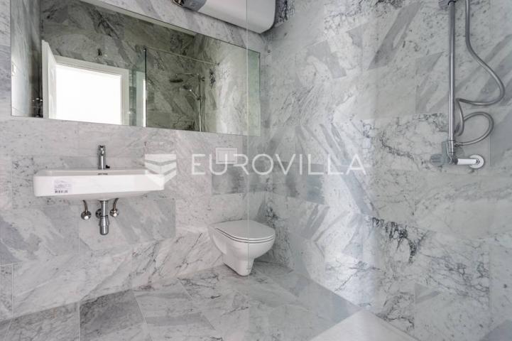 Pag, četverosoban penthouse S5 s neto korisnom površinom od 160 m², uz more NOVOGRADNJA