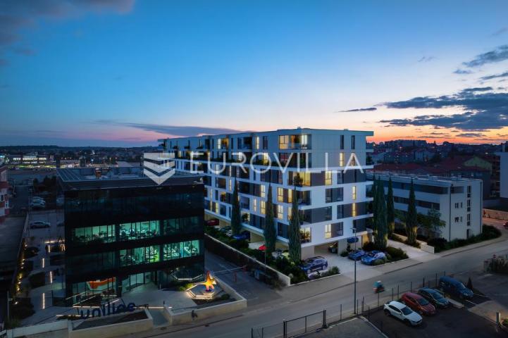 Istra, Pula, moderna stanogradnja u centru grada - stan na 3. katu NKP 56.79 m2