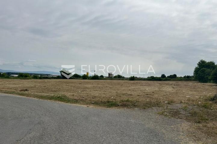 Požega, zemljište u K gospodarsko–poslovnoj zoni 16.462 m²