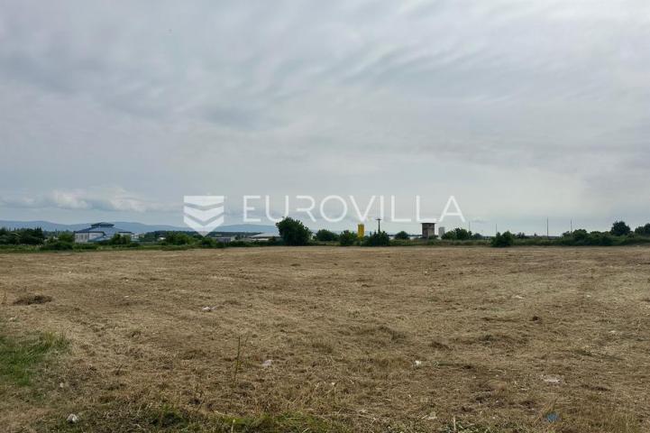 Požega, zemljište u K gospodarsko–poslovnoj zoni 16.462 m²