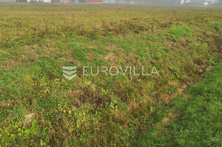 Karlovac, Draganić, građevinsko zemljište 6150 m², mogućnost parcelizacije