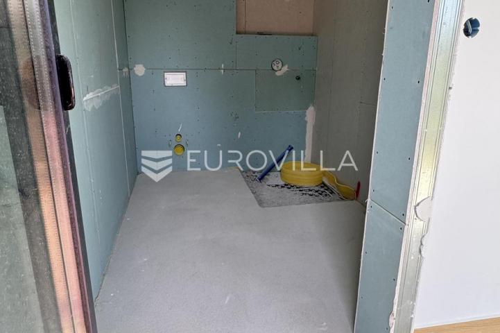 Istra, Tinjan - EKSKLUZIVNA vila s bazenom i sportskim terenom na 2935 m2