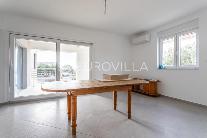 Primošten, moderan stan, 83,05 m²
