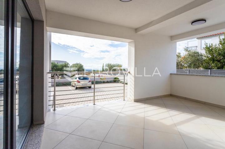 Primošten, moderan stan, 83,05 m²