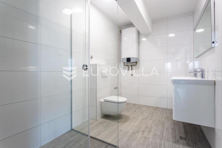 Primošten, moderan stan, 83,05 m²