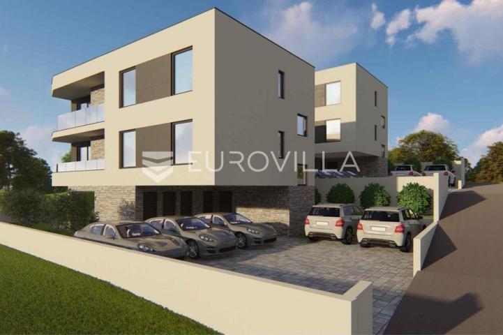 Pula, Pješčana Uvala, četverosobni stan novogradnje 2. kat, 95.50 m², 450 m od mora