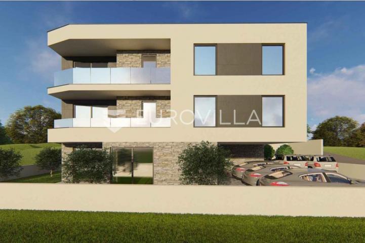 Pula, Pješčana Uvala, četverosobni stan novogradnje 2. kat, 95.50 m², 450 m od mora