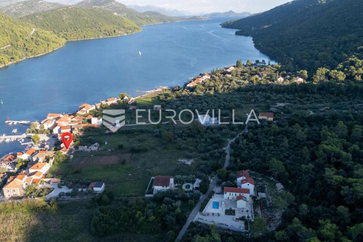 Pelješac, Broce, građevinsko zemljište 2948 m²