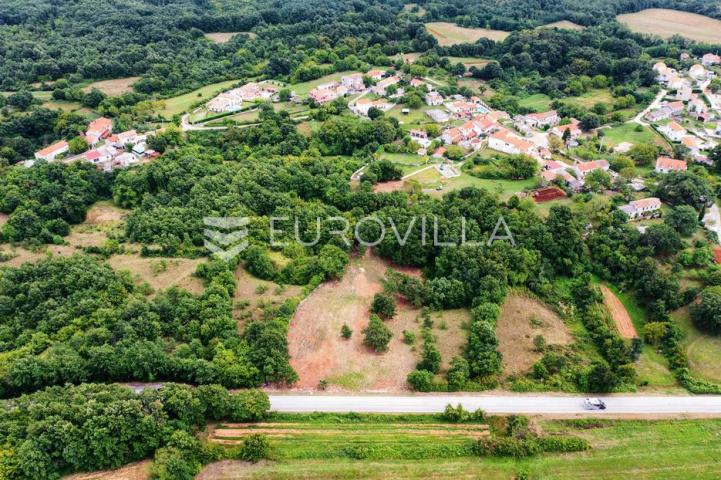 Barban, Rojnići, prekrasno pravokutno građevinsko zemljište 910 m²