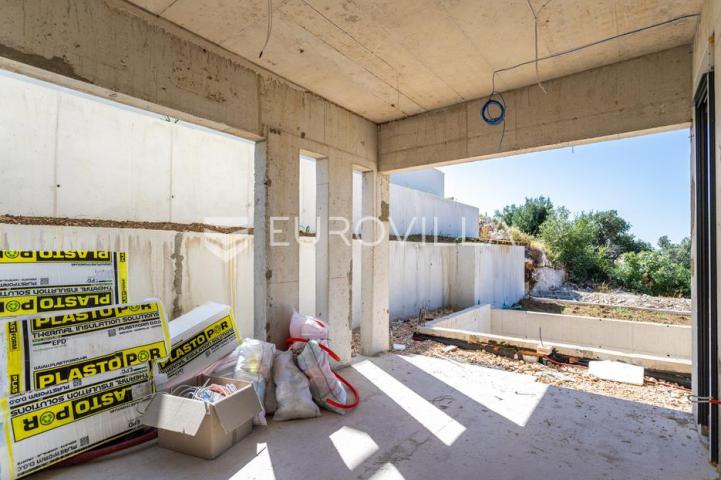 Seget Vranjica, luksuzna vila u izgradnji s prekrasnim pogledom