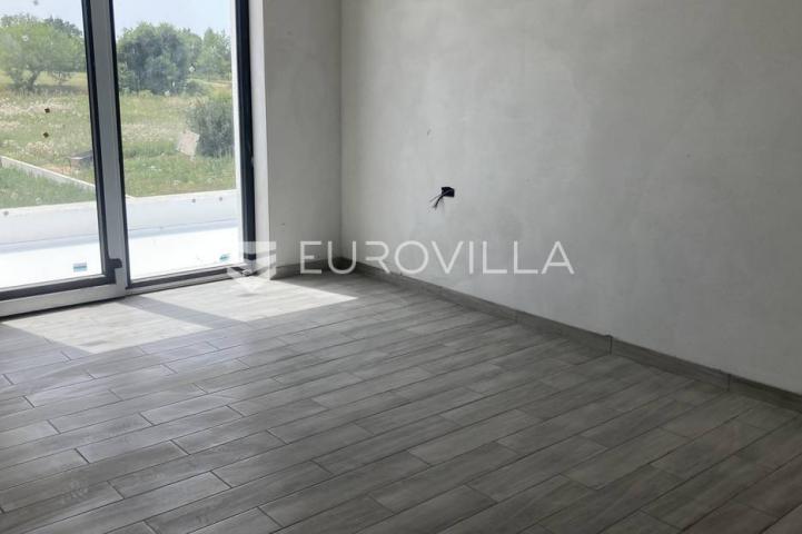 Istra, Zartinj, vila s bazenom novogradnja