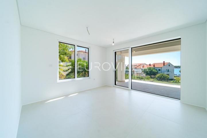 Otok Rab, Barbat, moderan trosoban stan 107 m², pogled na more