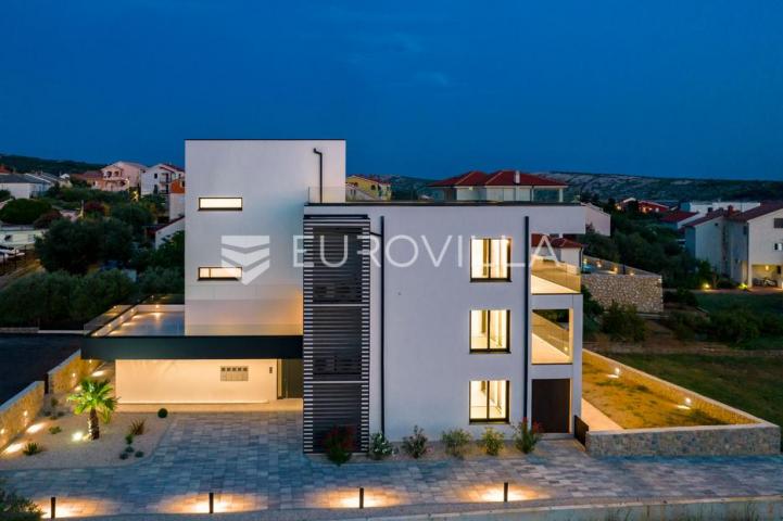 Otok Rab, Barbat, moderan trosoban stan 107 m², pogled na more