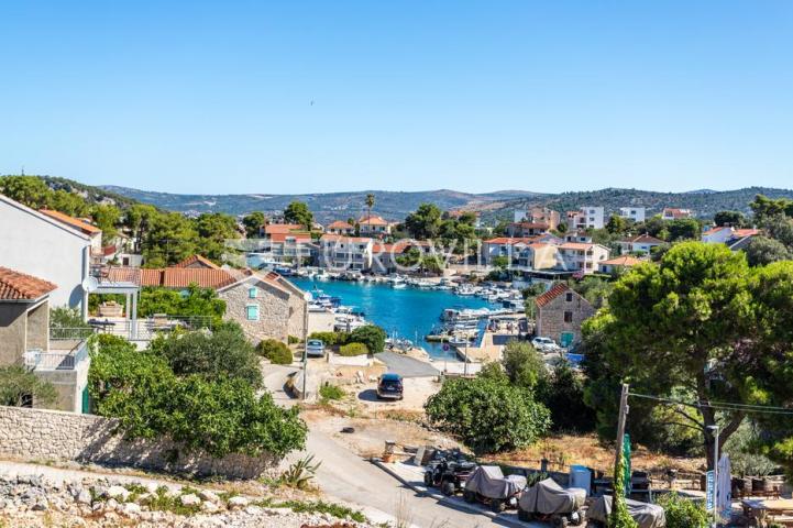 Rogoznica, Ražanj, NOVOGRADNJA, prekrasna kuća s bazenom i pogledom na more, 433,44 m²