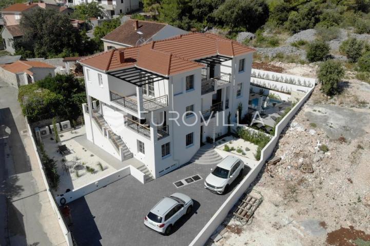 Rogoznica, Ražanj, NOVOGRADNJA, prekrasna kuća s bazenom i pogledom na more, 433,44 m²