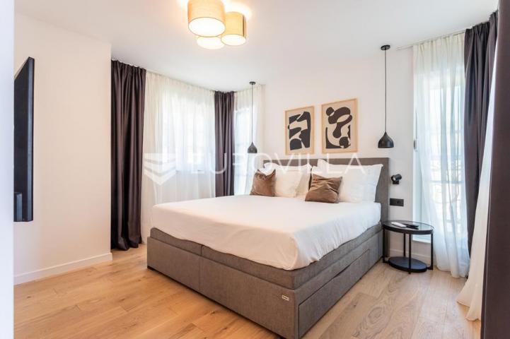 Rogoznica, Ražanj, NOVOGRADNJA, prekrasna kuća s bazenom i pogledom na more, 433,44 m²