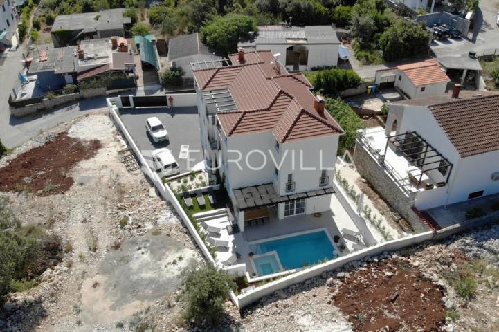 Rogoznica, Ražanj, NOVOGRADNJA, prekrasna kuća s bazenom i pogledom na more, 433,44 m²