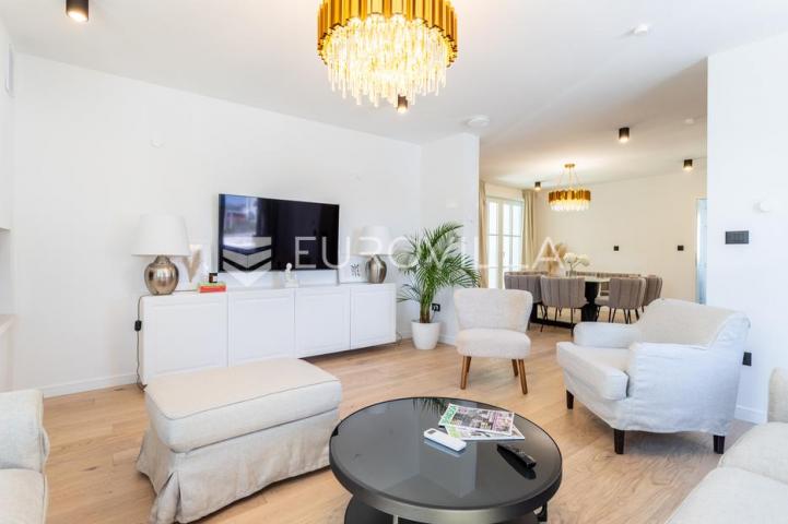 Rogoznica, Ražanj, NOVOGRADNJA, prekrasna kuća s bazenom i pogledom na more, 433,44 m²