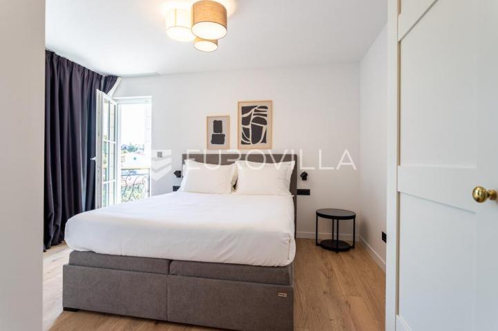 Rogoznica, Ražanj, NOVOGRADNJA, prekrasna kuća s bazenom i pogledom na more, 433,44 m²