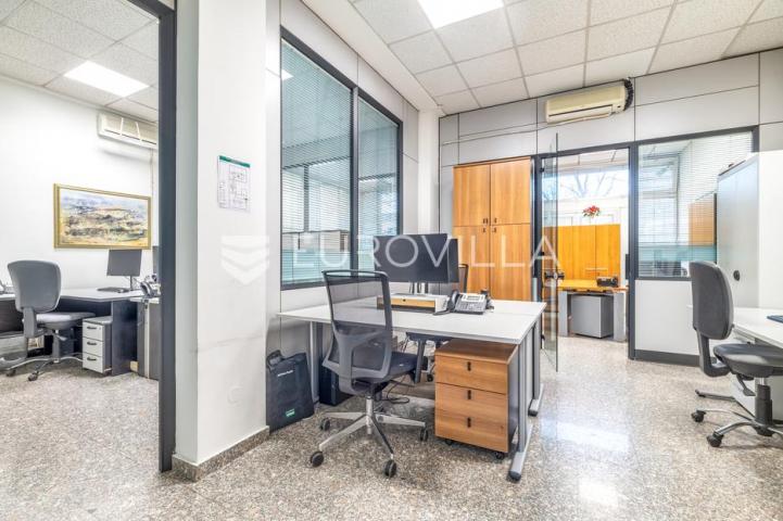Zagreb, Savska cesta poslovni prostor uredski 265 m² u prizemlju stambeno, poslovne zgrade