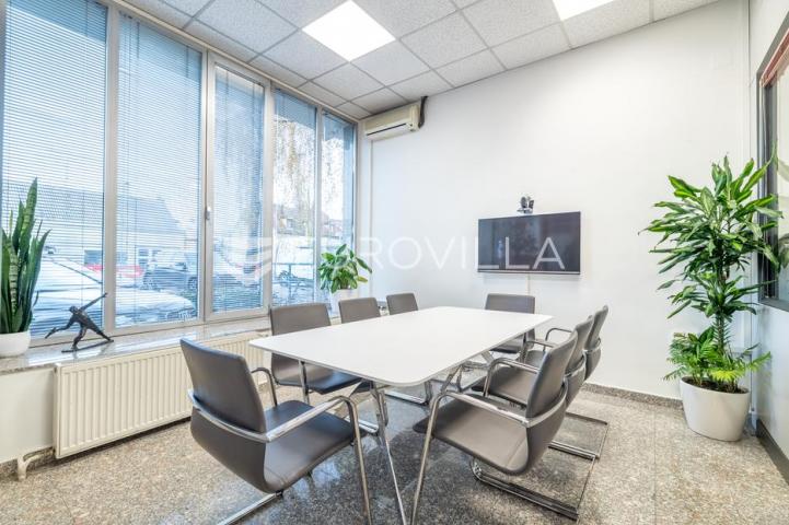 Zagreb, Savska cesta poslovni prostor uredski 265 m² u prizemlju stambeno, poslovne zgrade