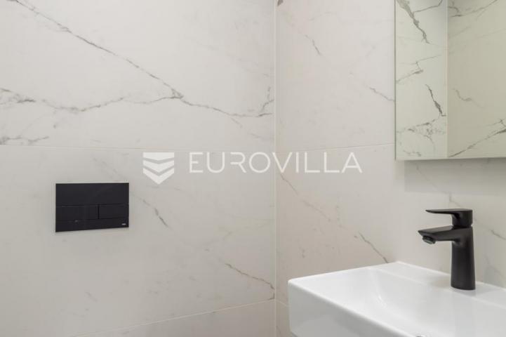 Opatija, trosoban stan 105 m² u novogradnji
