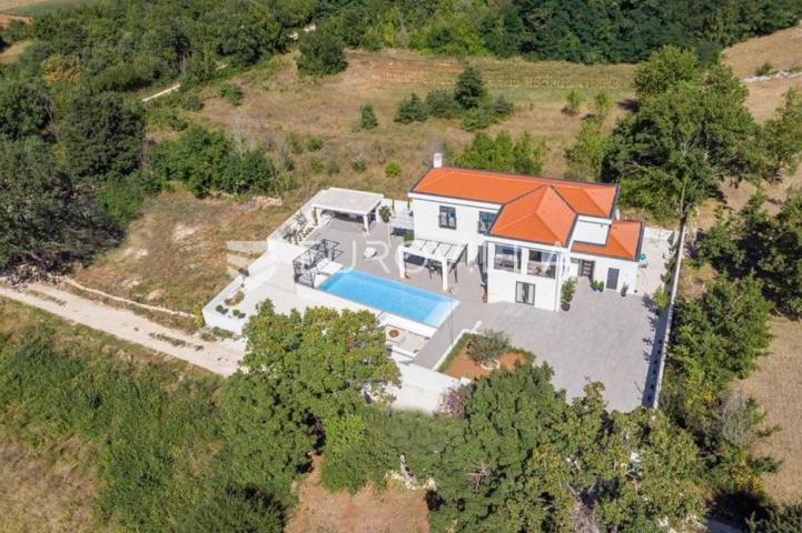 Kanfanar, luksuzna kuća s pogledom na more