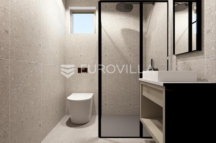 Grebaštica, luksuzan penthouse s krovnom terasom s bazenom i pogledom na more