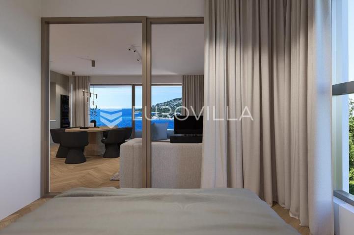 Grebaštica, luksuzan penthouse s krovnom terasom s bazenom i pogledom na more