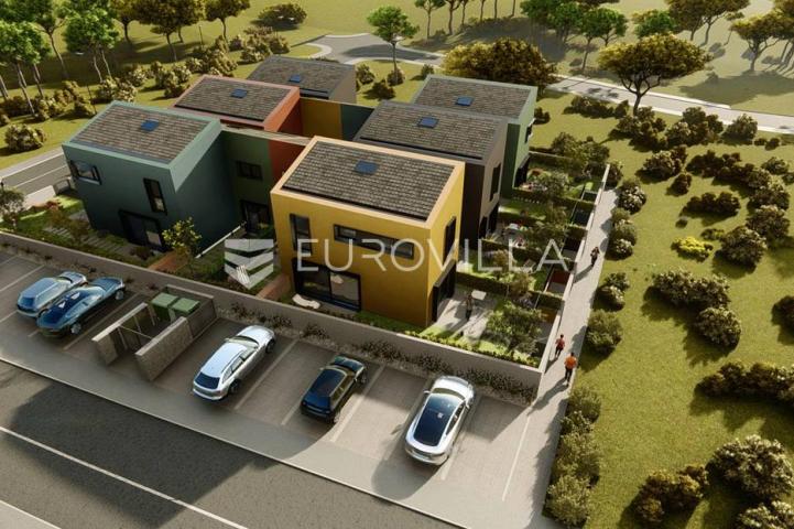 Poreč, kuća B3 u nizu 117 m2, moderan stambeni projekt, mogućnost bazena, pogled na more