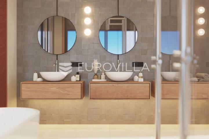 Istra, Rovinj, luksuzna vila udaljena 100 m od mora