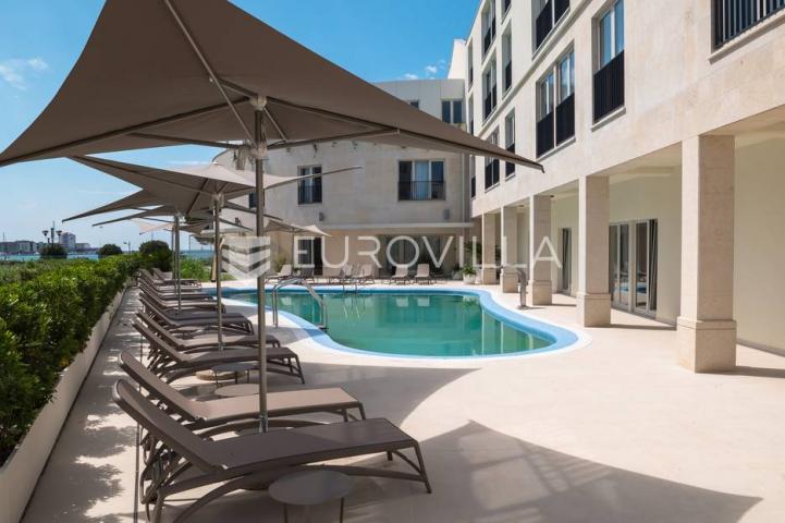 Istra, Umag, opremljen apartman s dvije terase C6