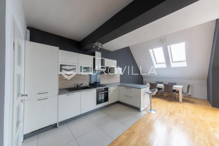 Osijek, Novi grad, 4 sobe Penthouse 166 m² s garažom i liftom (moguće poslovni)