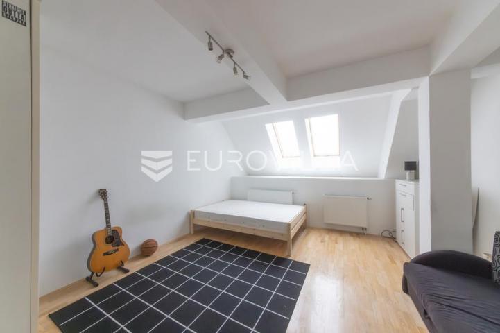 Osijek, Novi grad, 4 sobe Penthouse 166 m² s garažom i liftom (moguće poslovni)