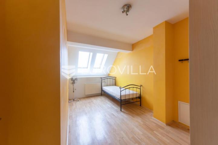 Osijek, Novi grad, 4 sobe Penthouse 166 m² s garažom i liftom (moguće poslovni)
