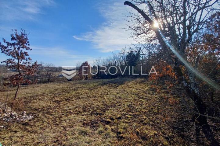 Istra, Tinjan, građevinsko zemljište u mirnom okruženju
