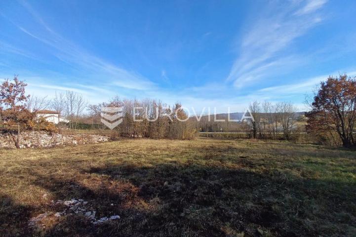 Istra, Tinjan, građevinsko zemljište u mirnom okruženju